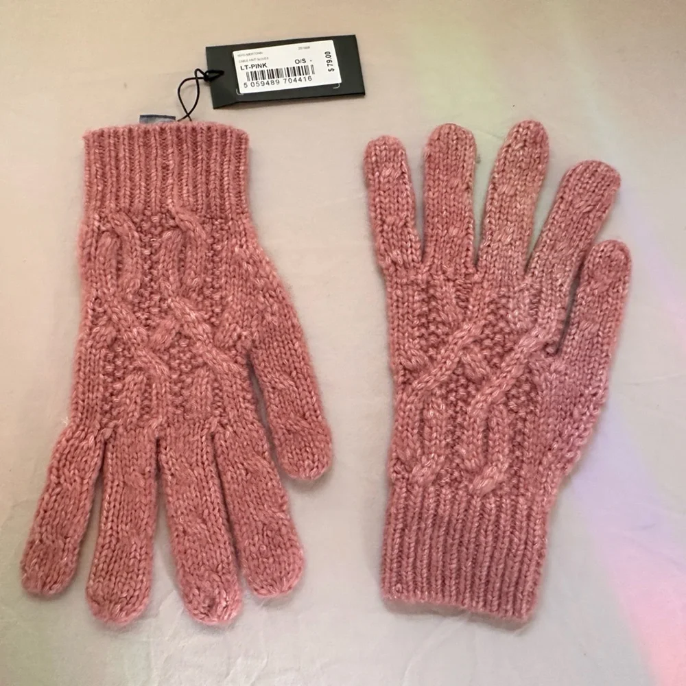 NWT Ted Baker London Cable-Knit Wool Gloves – Blush Pink NWT